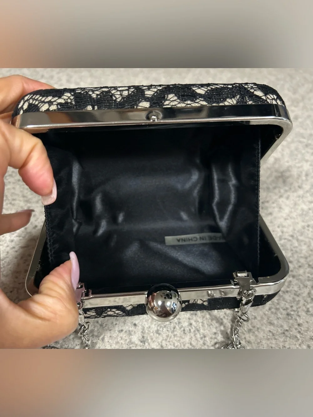 Black Floral Lace Hard-shell Evening Clutch